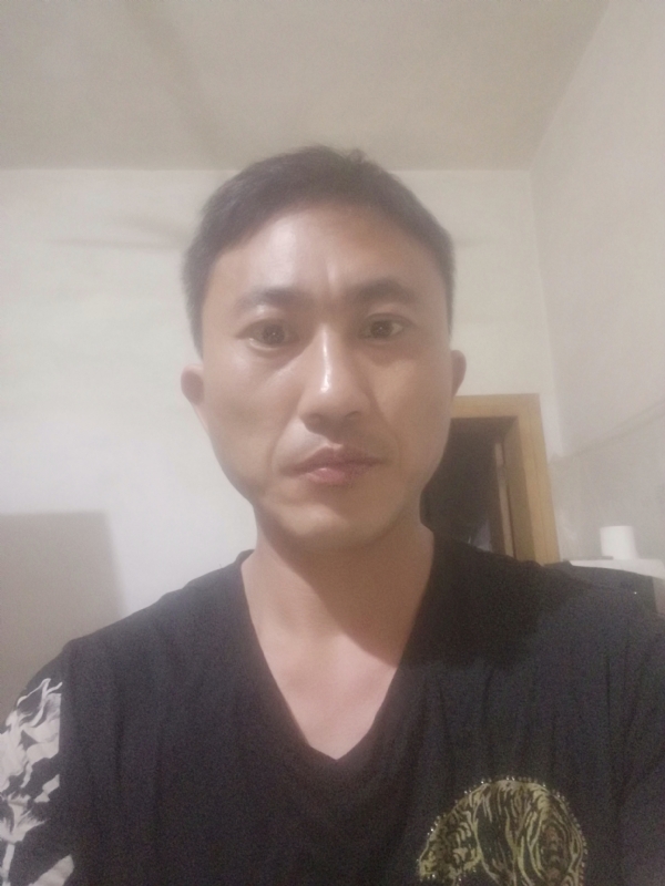 真爱无悔的第一张照片--淮安相亲服务中心
