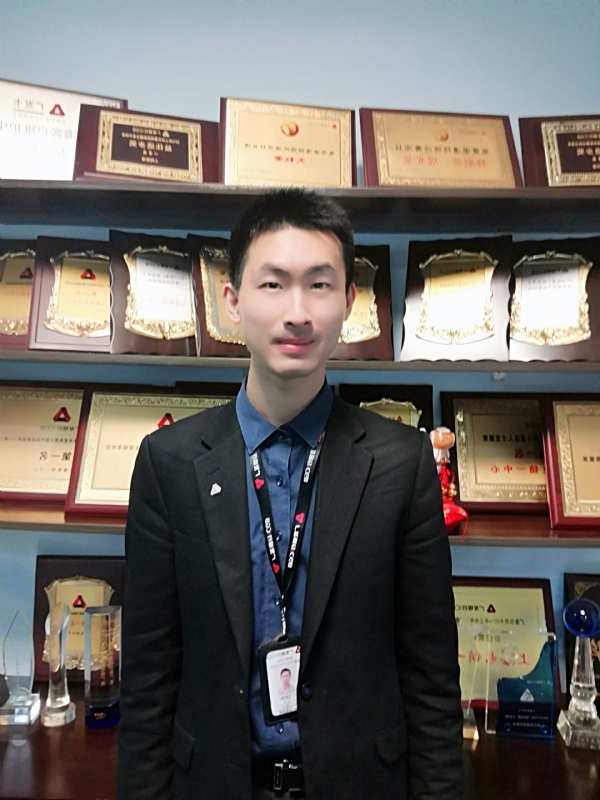 魔都青年的第一张照片--淮安相亲服务中心
