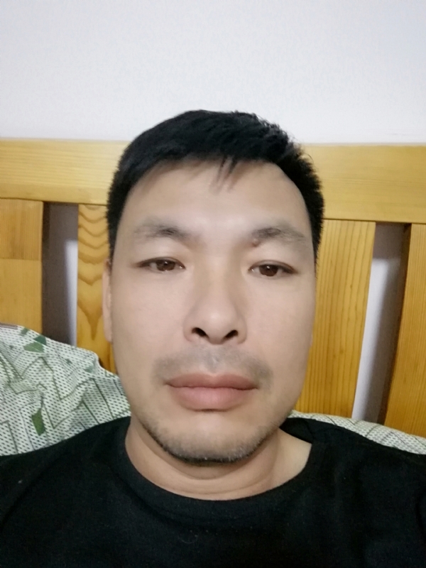 不爱当牛的第一张照片--淮安相亲服务中心