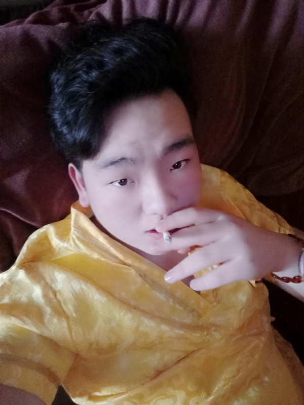 有心无力的第一张照片--淮安相亲服务中心