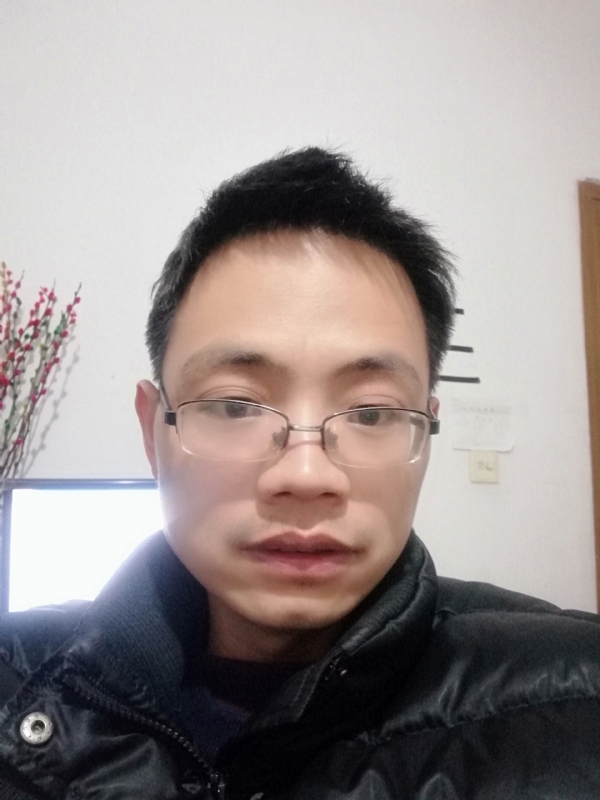 明月天涯的第一张照片--淮安相亲服务中心