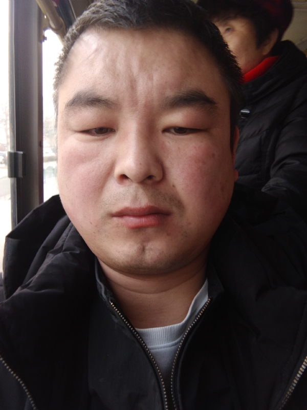 张延义的第一张照片--淮安相亲服务中心