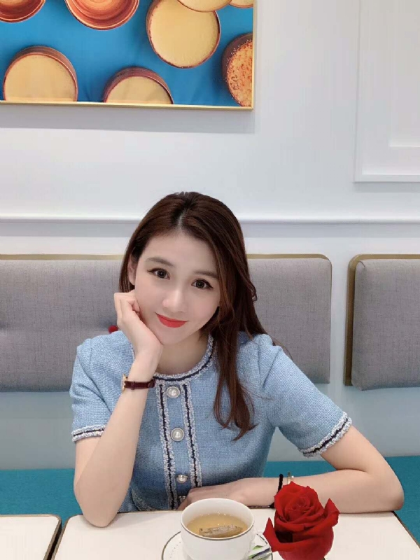 Emily的第二张照片--淮安相亲服务中心