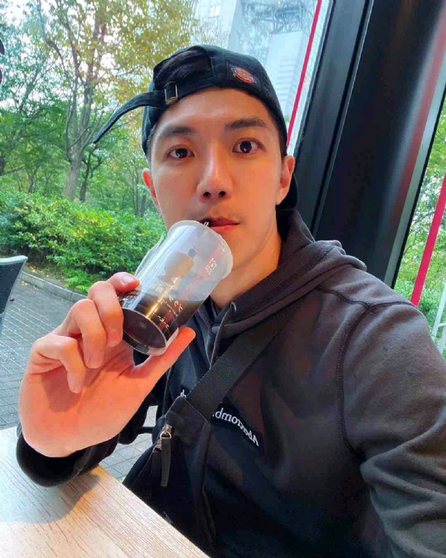 苏天奇的第一张照片--淮安相亲服务中心