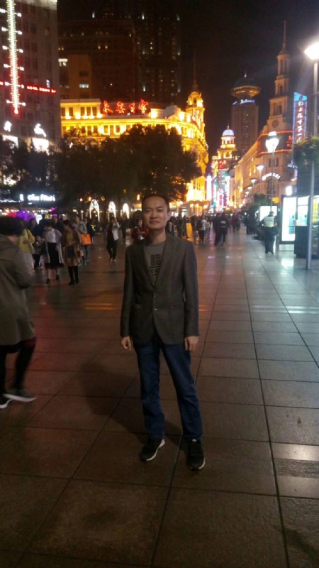 水池养鱼的第一张照片--淮安相亲服务中心