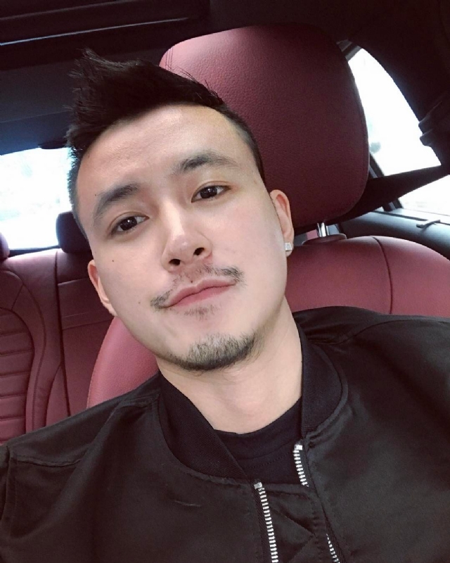 隆刘的第一张照片--淮安相亲服务中心