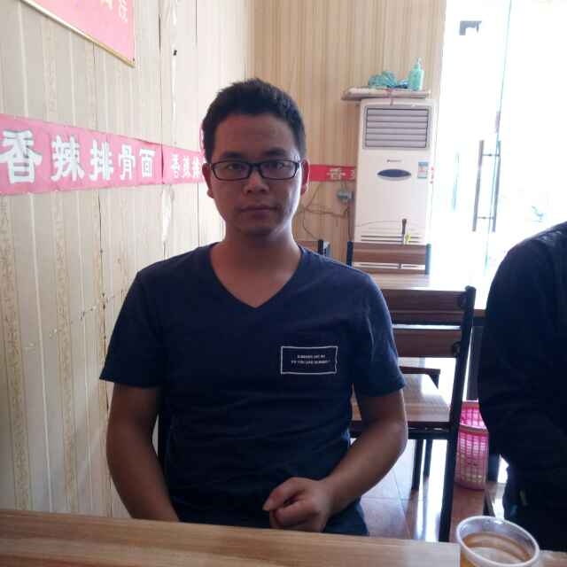 会哭的星星的第二张照片--淮安相亲服务中心