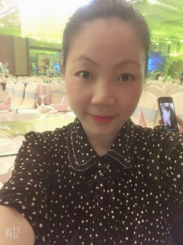 泡沫的第一张照片--淮安相亲服务中心