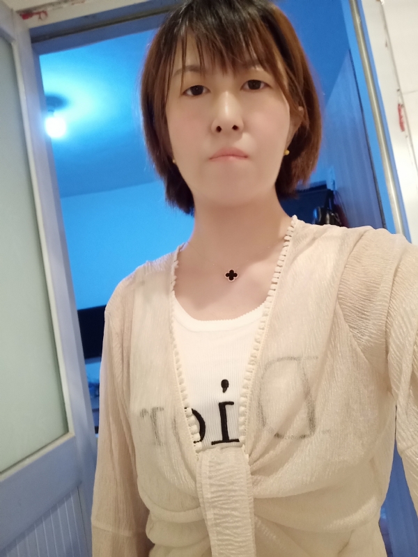 芬儿的第四张照片--淮安相亲服务中心