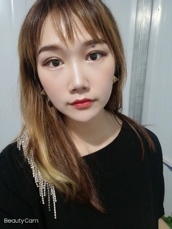 艾薇的第三张照片--淮安相亲服务中心
