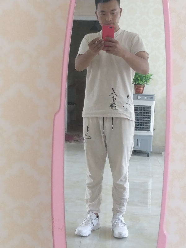 一天一根烟的第二张照片--淮安相亲服务中心