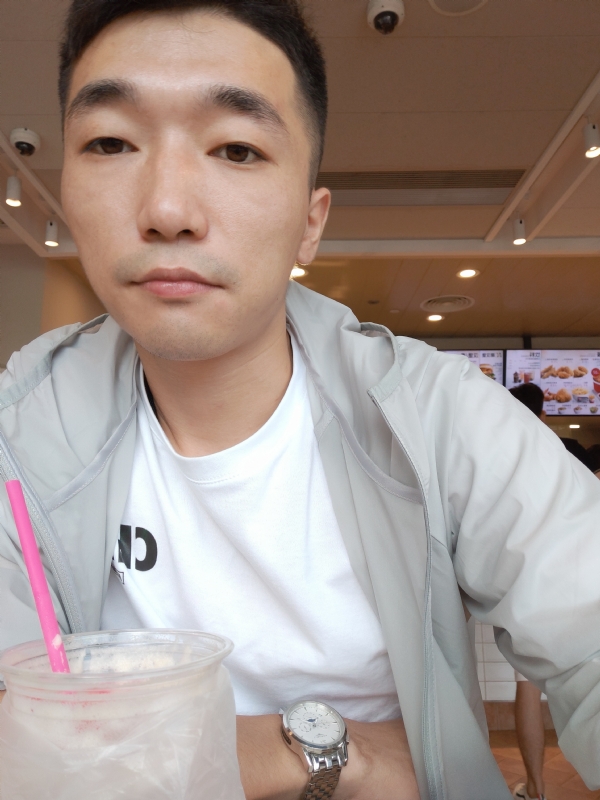须臾数年的第三张照片--淮安相亲服务中心