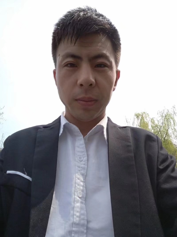 许以飞翔的第一张照片--淮安相亲服务中心
