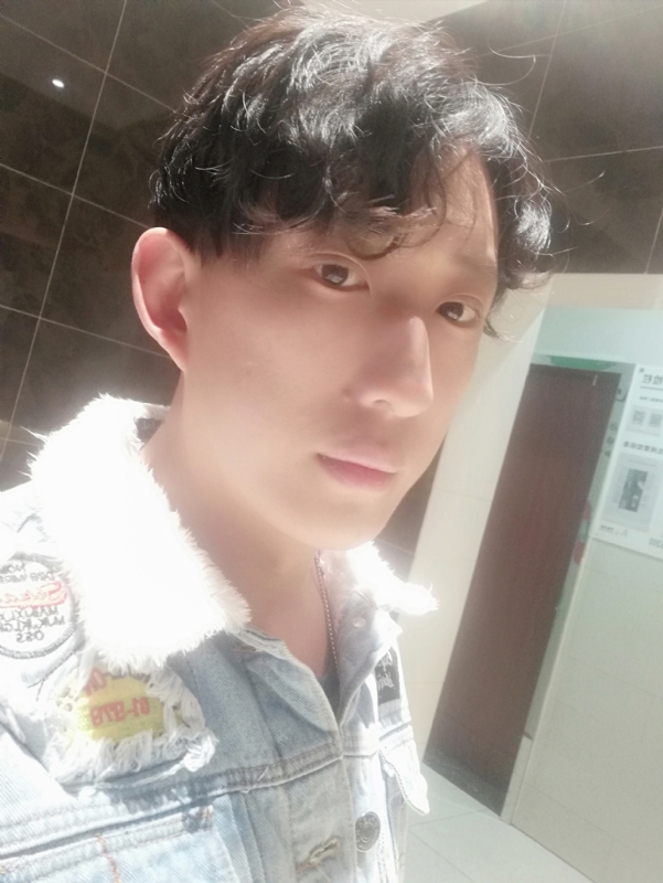 鲸落ii的第一张照片--淮安相亲服务中心