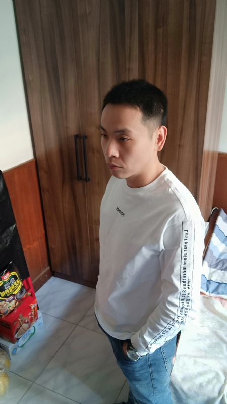 没有蜡笔的小航的第一张照片--淮安相亲服务中心