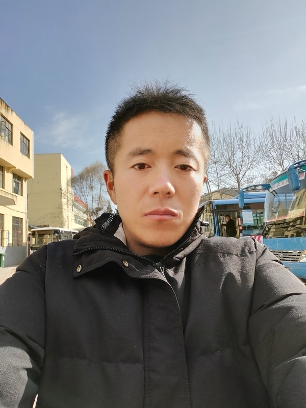 孤独的云的第一张照片--淮安相亲服务中心