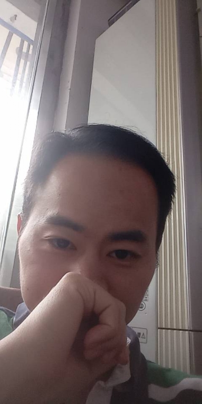 90年大叔的第一张照片--淮安相亲服务中心