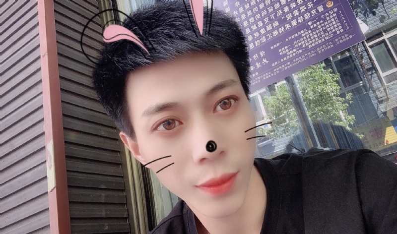 酒伴你的第一张照片--淮安相亲服务中心