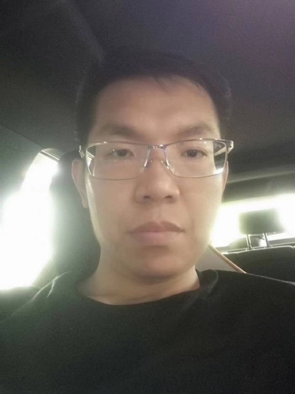 小黑包的第二张照片--淮安相亲服务中心