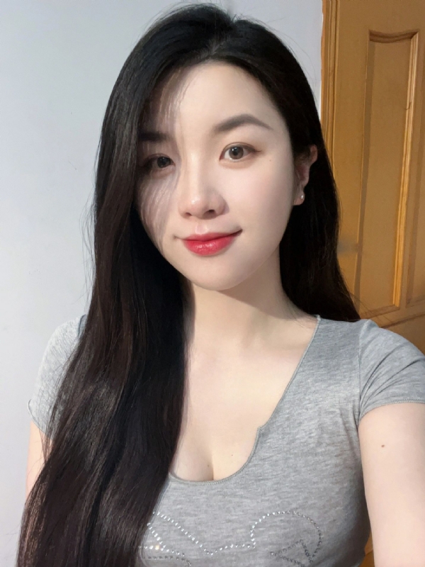 乔乔在寻爱的第一张照片--淮安相亲服务中心