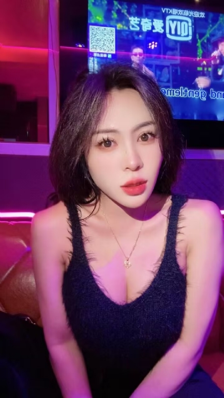 素素可月的第一张照片--淮安相亲服务中心