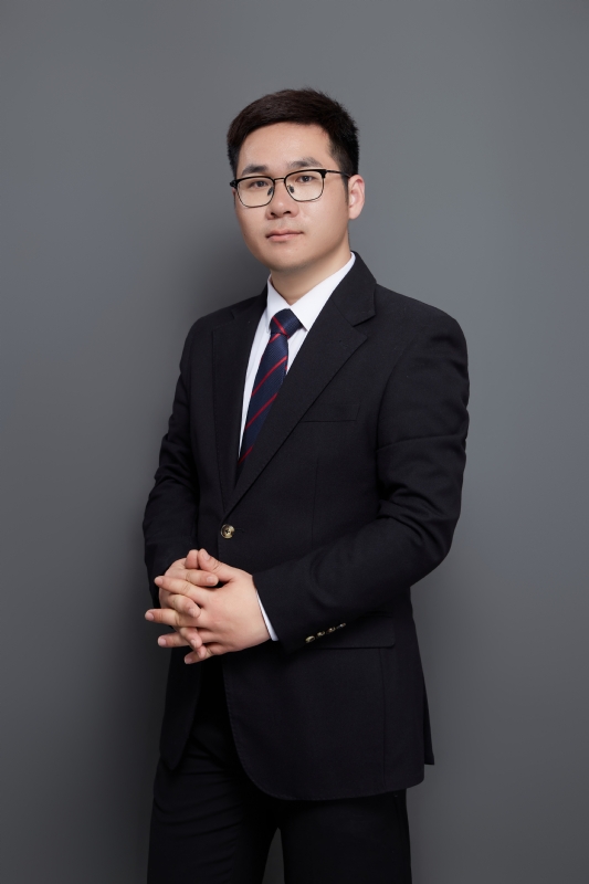 认真的第二张照片--淮安相亲服务中心