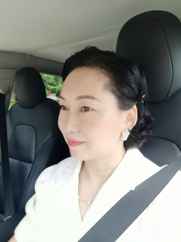 艳阳天的第一张照片--淮安相亲服务中心
