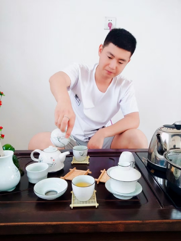 日月的第一张照片--淮安相亲服务中心