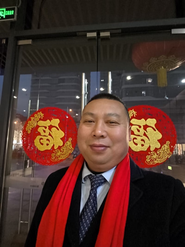 半百悟红尘的第一张照片--淮安相亲服务中心