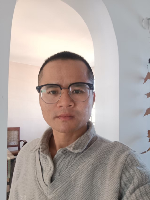 戴戴的第一张照片--淮安相亲服务中心