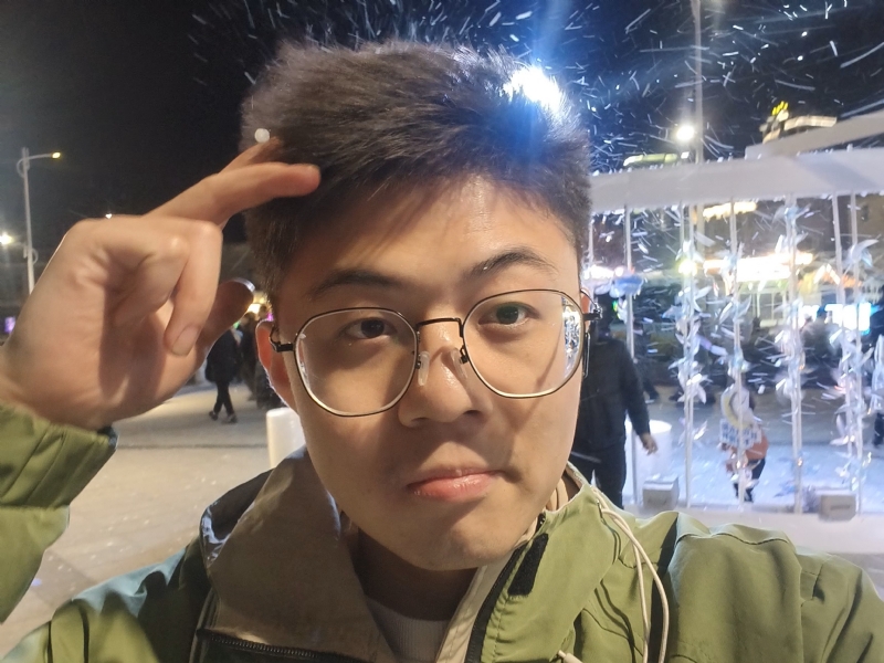 独揽星河的第一张照片--淮安相亲服务中心