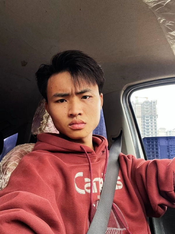 04单亲的第一张照片--淮安相亲服务中心