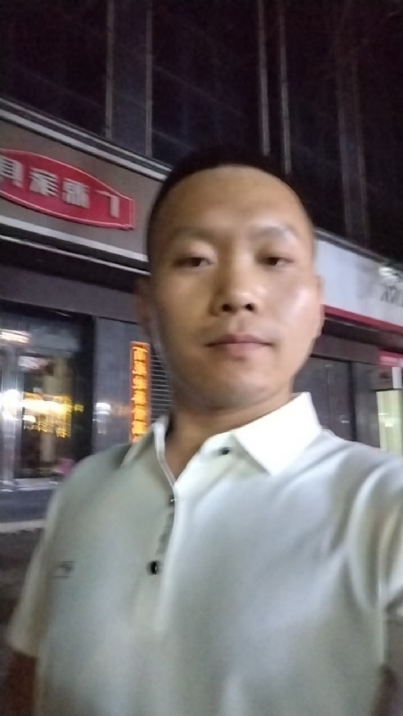 迷途悟人生的第一张照片--淮安相亲服务中心